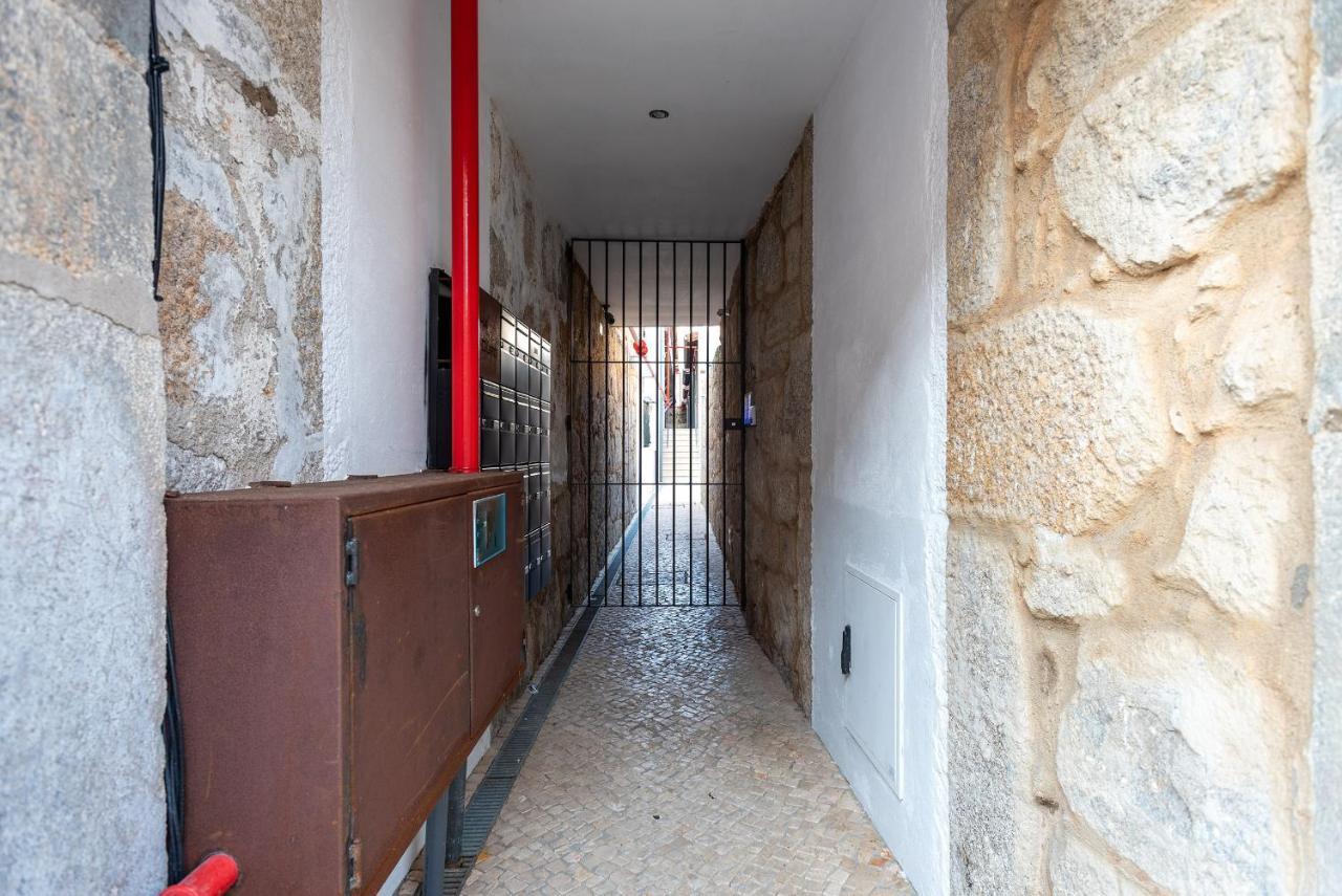 Mezzanine Stylish Apartments By Vacationy Porto Exterior photo