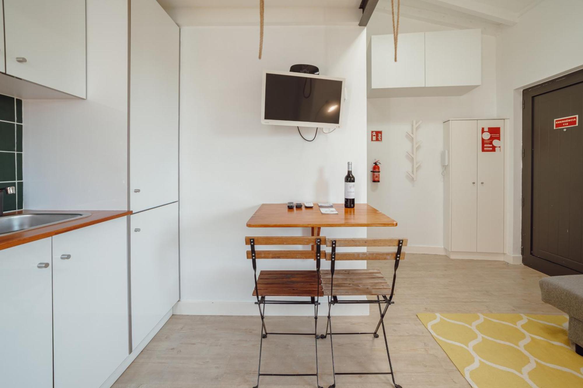 Mezzanine Stylish Apartments By Vacationy Porto Exterior photo